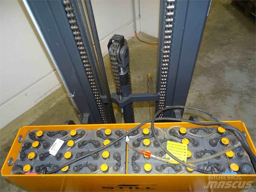 Still FM-X10 Reachtruck voor hoog niveau