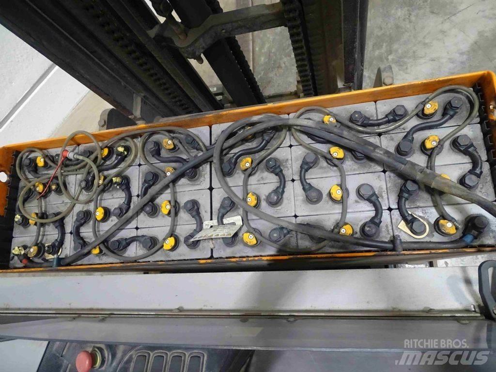 Still FM-X12 Reachtruck voor hoog niveau