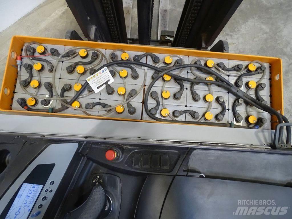 Still FM-X12 Reachtruck voor hoog niveau
