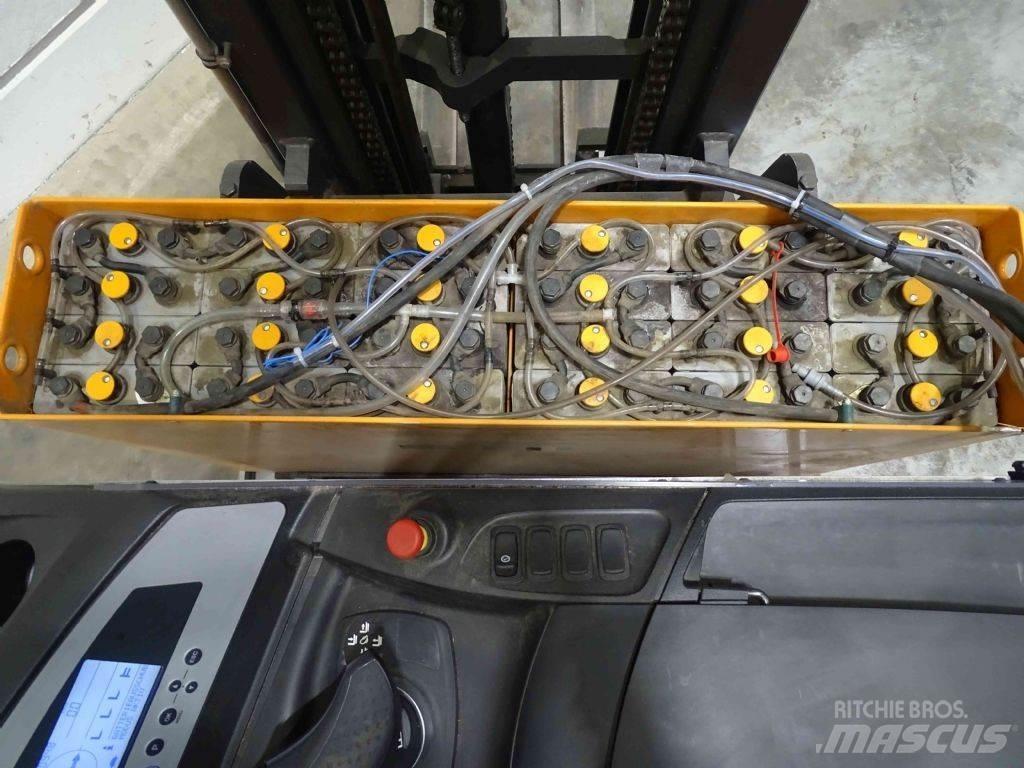 Still FM-X12 Reachtruck voor hoog niveau