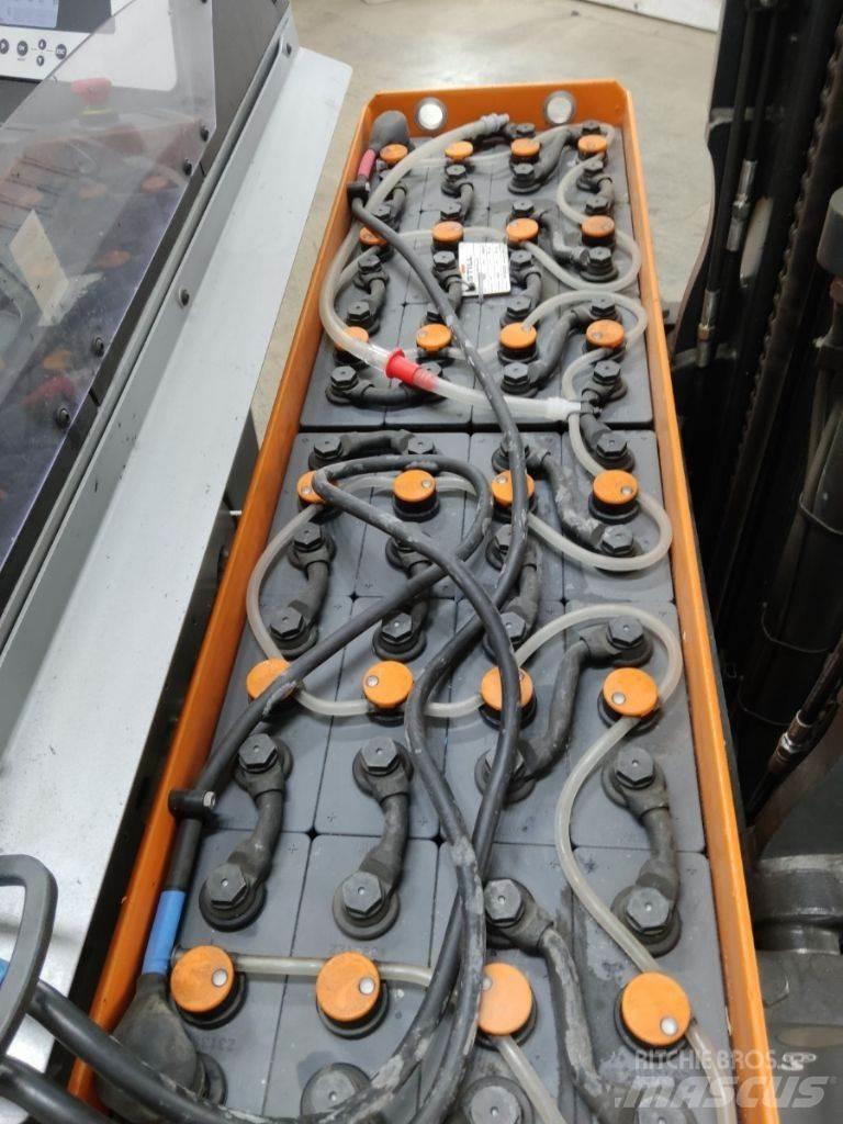 Still FM-X14 Reachtruck voor hoog niveau