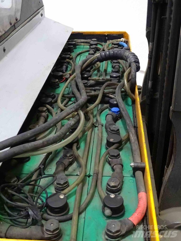 Still FM-X14 Reachtruck voor hoog niveau
