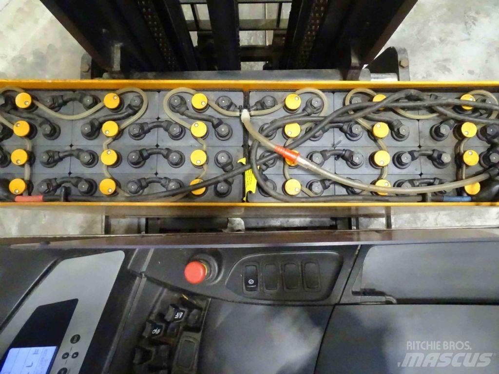 Still FM-X14 Reachtruck voor hoog niveau