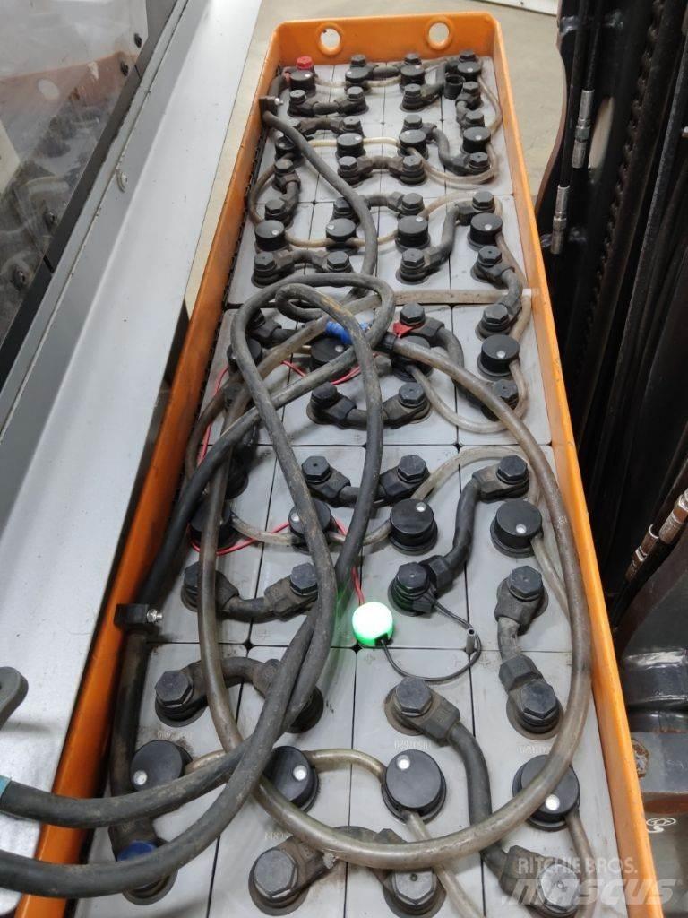 Still FM-X14 Reachtruck voor hoog niveau