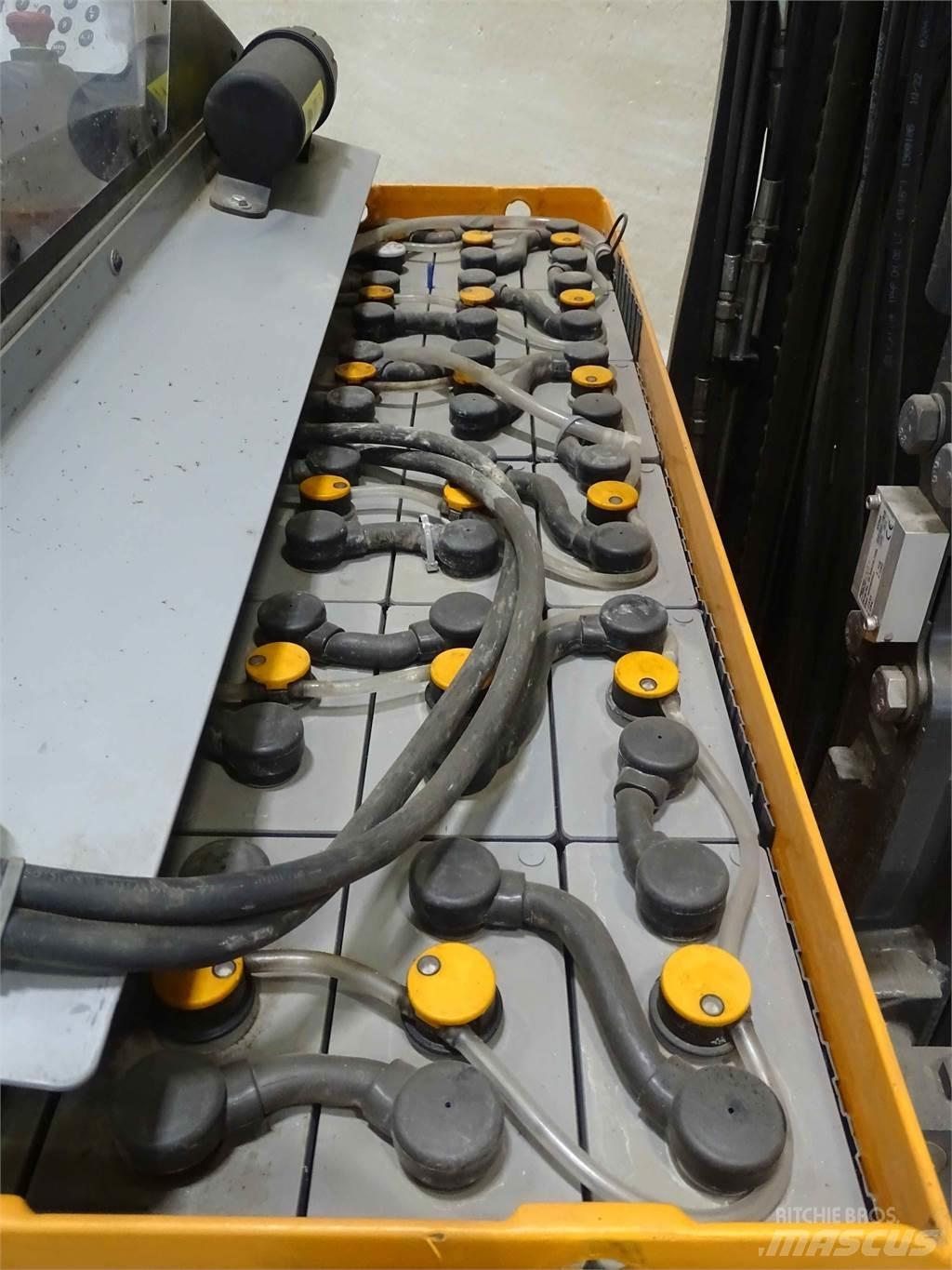 Still FM-X14 Reachtruck voor hoog niveau
