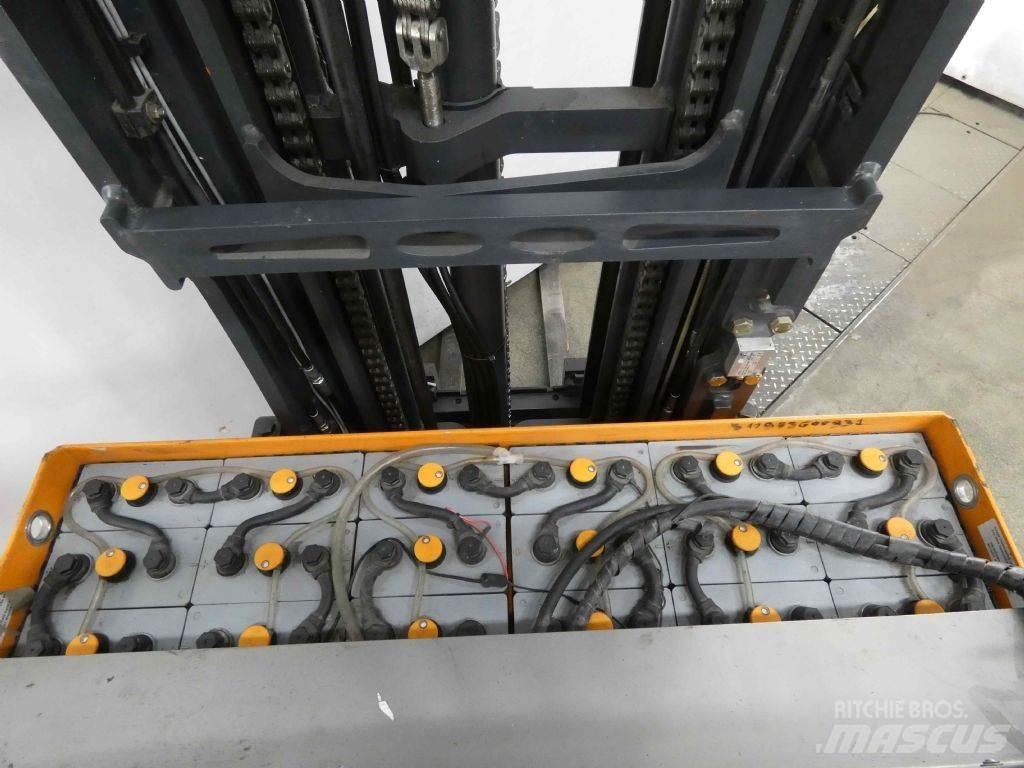 Still FM-X14 Reachtruck voor hoog niveau