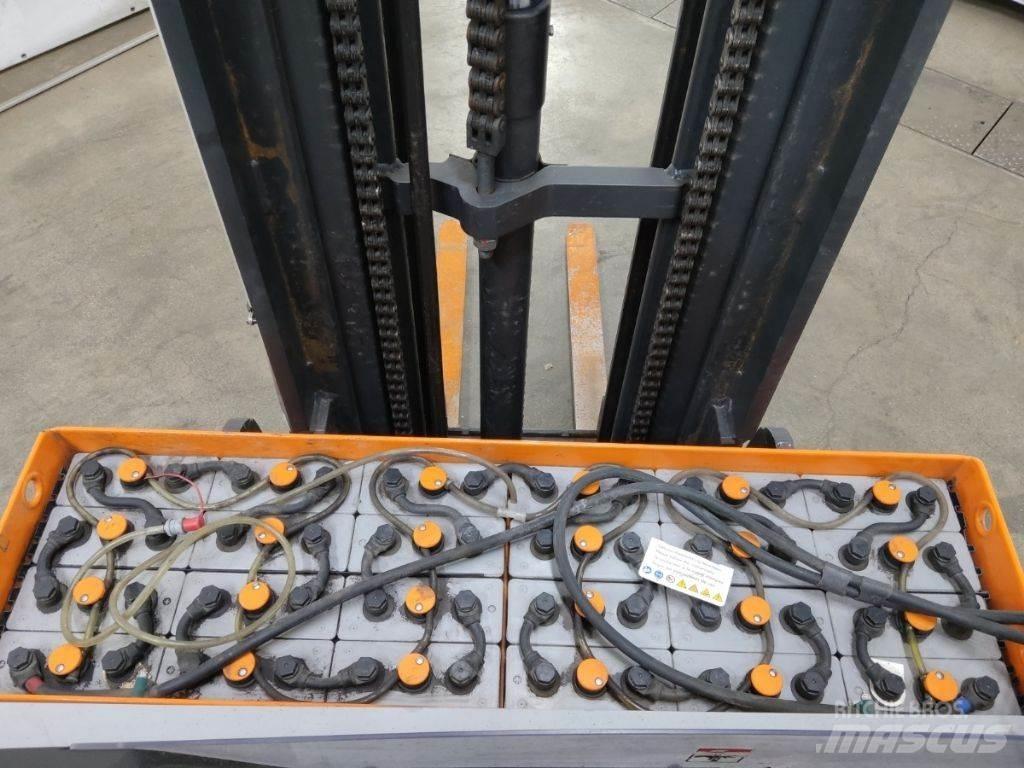 Still FM-X14 Reachtruck voor hoog niveau