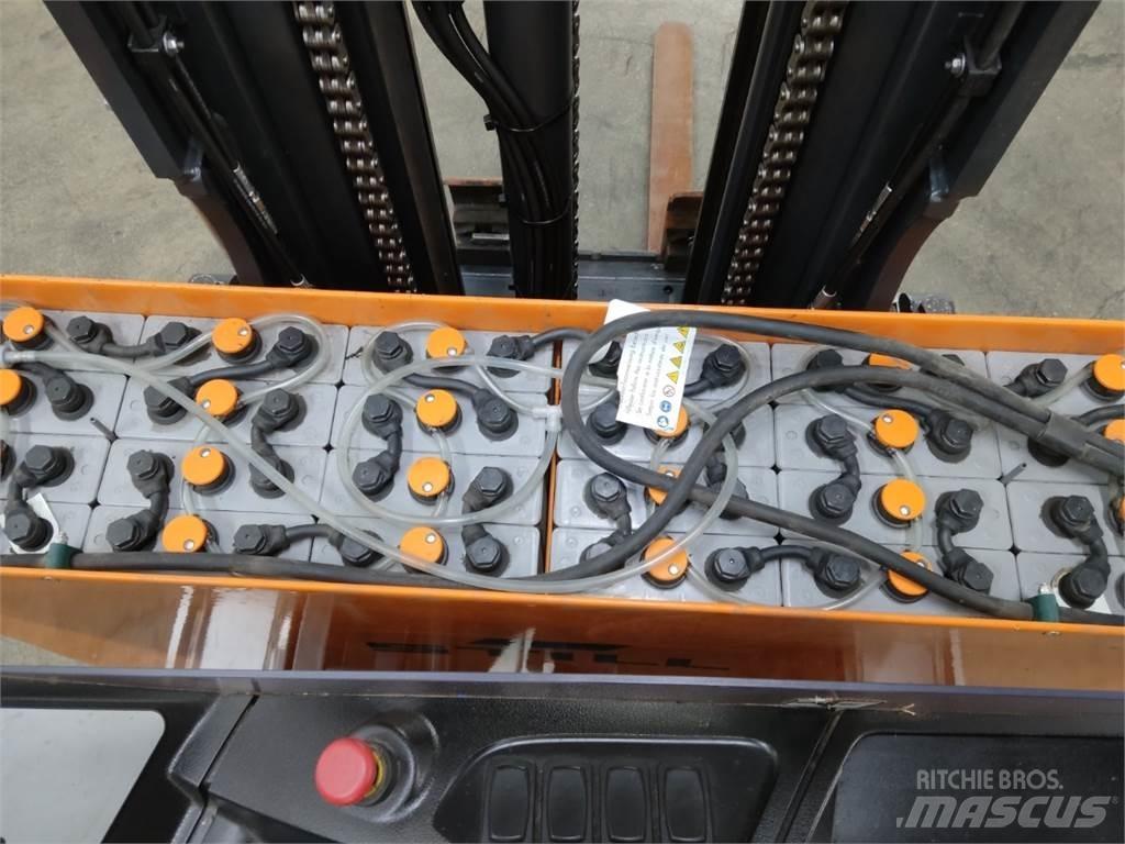 Still FM-X14 Reachtruck voor hoog niveau