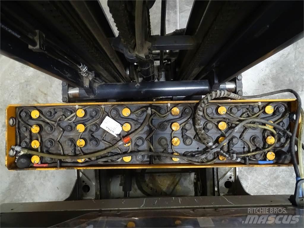 Still FM-X14 Reachtruck voor hoog niveau