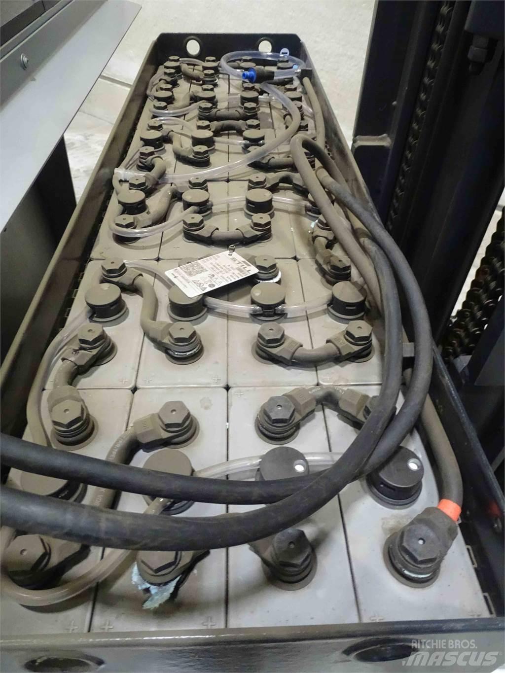 Still FM-X14 Reachtruck voor hoog niveau