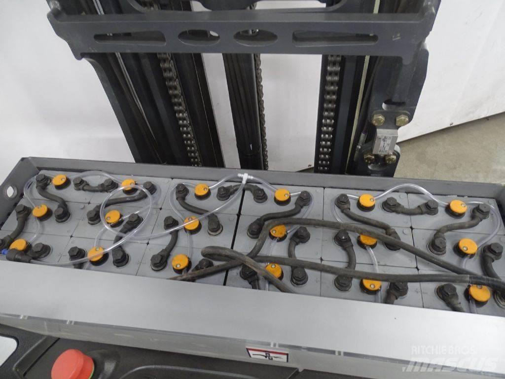 Still FM-X17 Reachtruck voor hoog niveau
