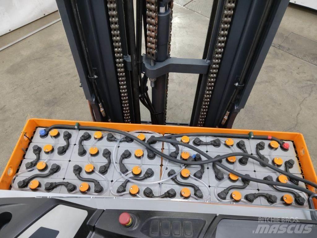Still FM-X17 Reachtruck voor hoog niveau