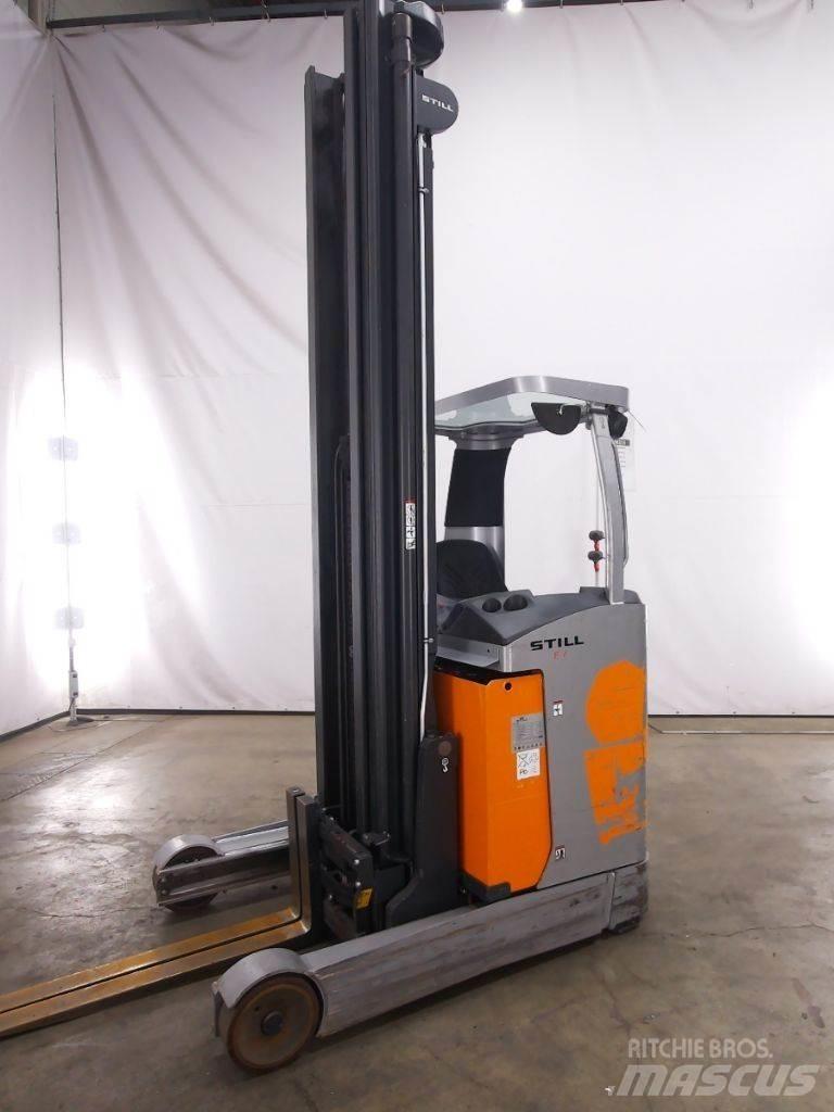 Still FM-X17 Reachtruck voor hoog niveau