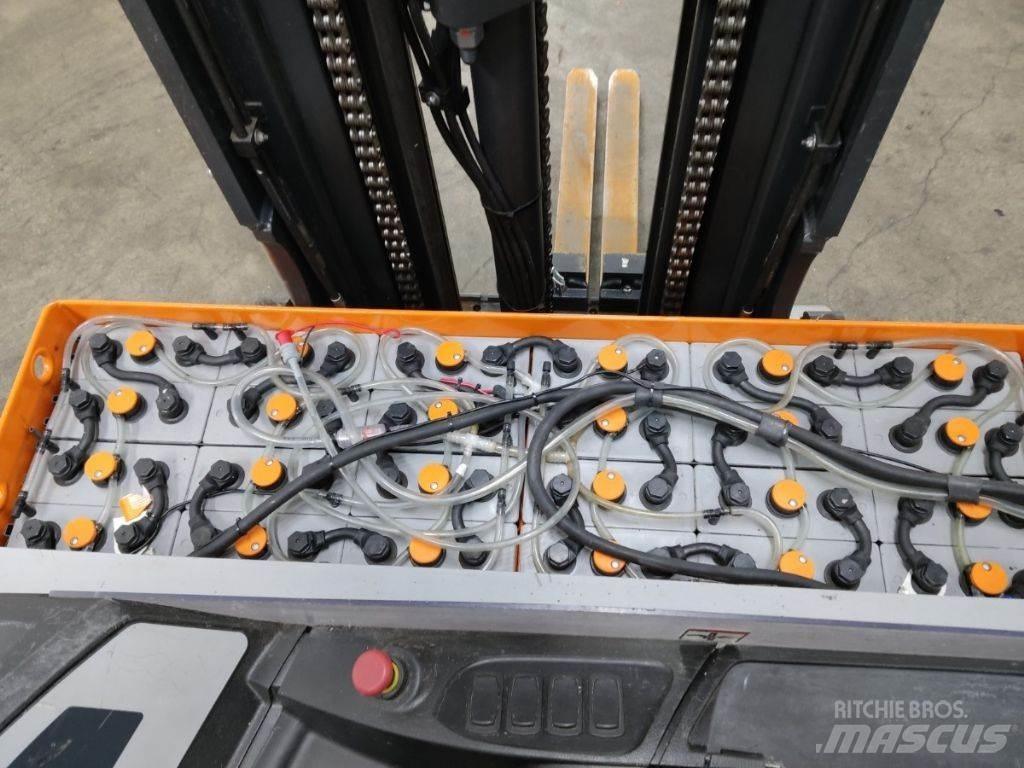 Still FM-X17 Reachtruck voor hoog niveau