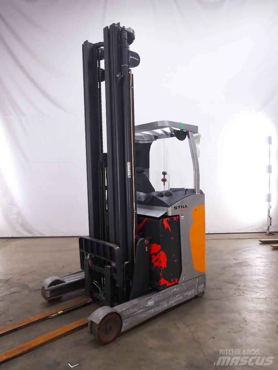 Still FM-X17 Reachtruck voor hoog niveau