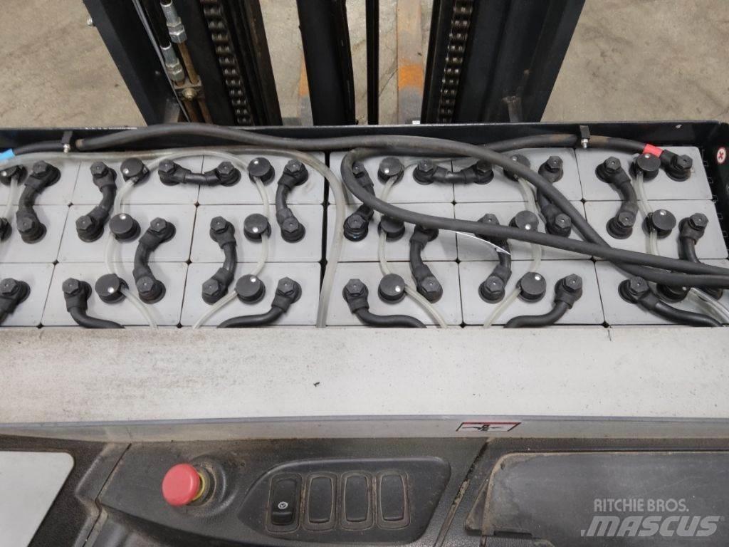 Still FM-X17 Reachtruck voor hoog niveau