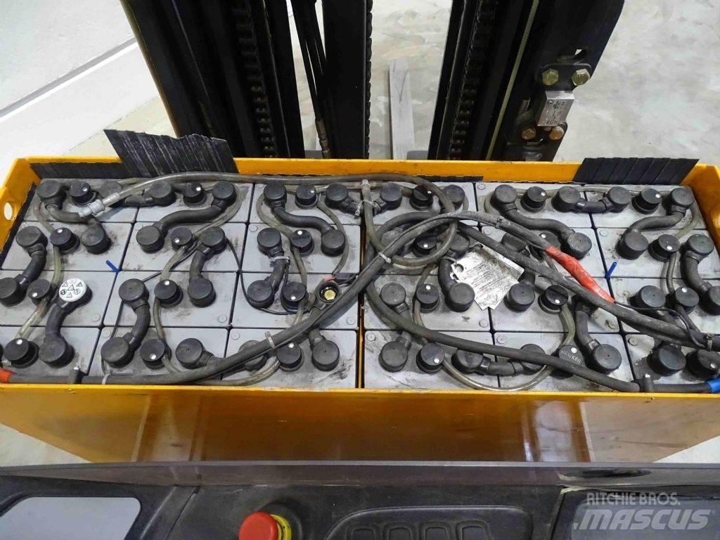 Still FM-X17 Reachtruck voor hoog niveau