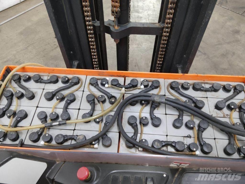 Still FM-X17 Reachtruck voor hoog niveau