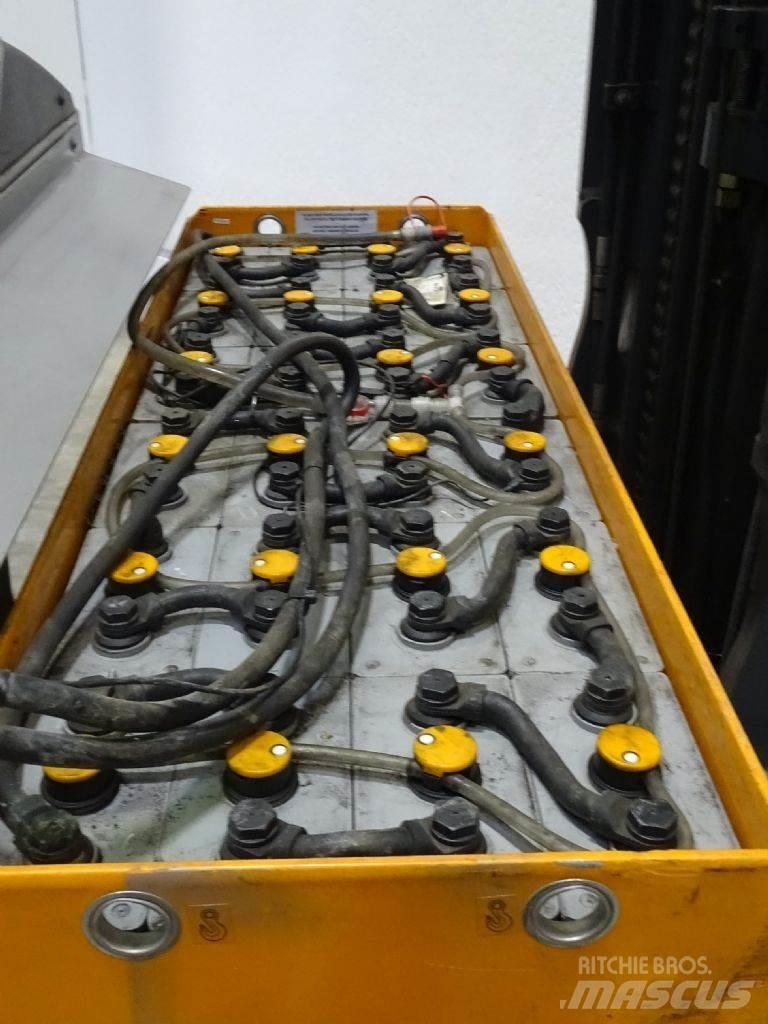 Still FM-X17 Reachtruck voor hoog niveau