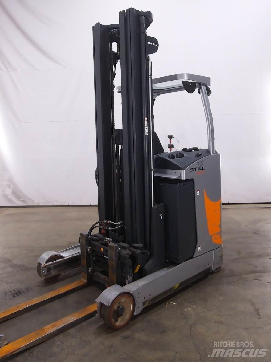 Still FM-X17 Reachtruck voor hoog niveau