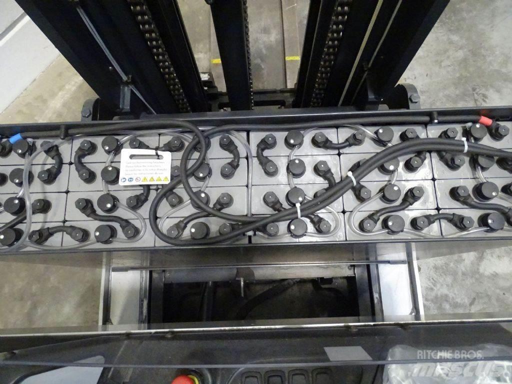 Still FM-X17 Reachtruck voor hoog niveau