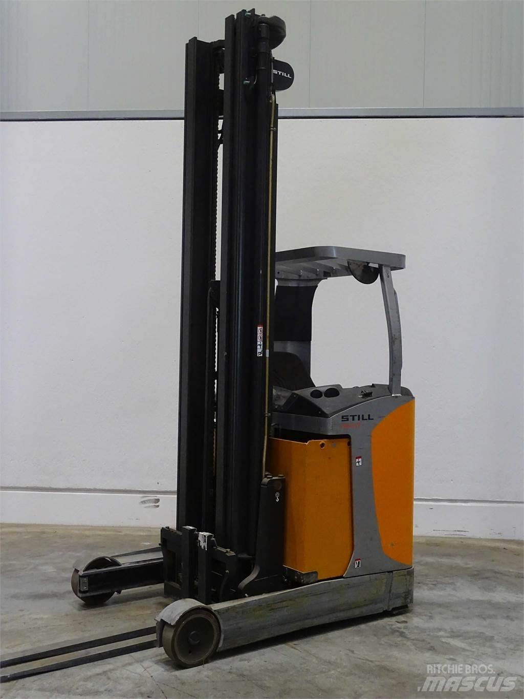 Still FM-X17 Reachtruck voor hoog niveau