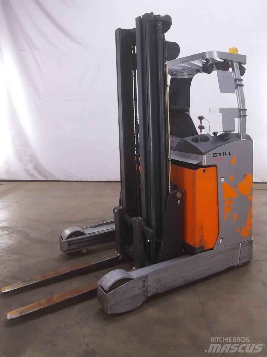 Still FM-X17 Reachtruck voor hoog niveau