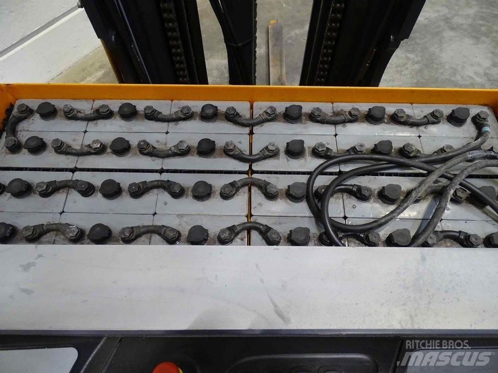 Still FM-X17 Reachtruck voor hoog niveau