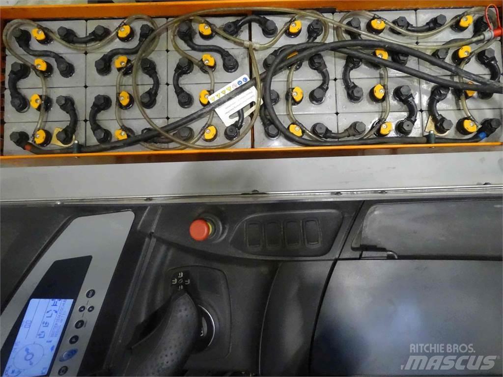 Still FM-X17 Reachtruck voor hoog niveau