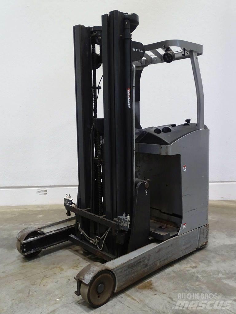 Still FM-X17 Reachtruck voor hoog niveau