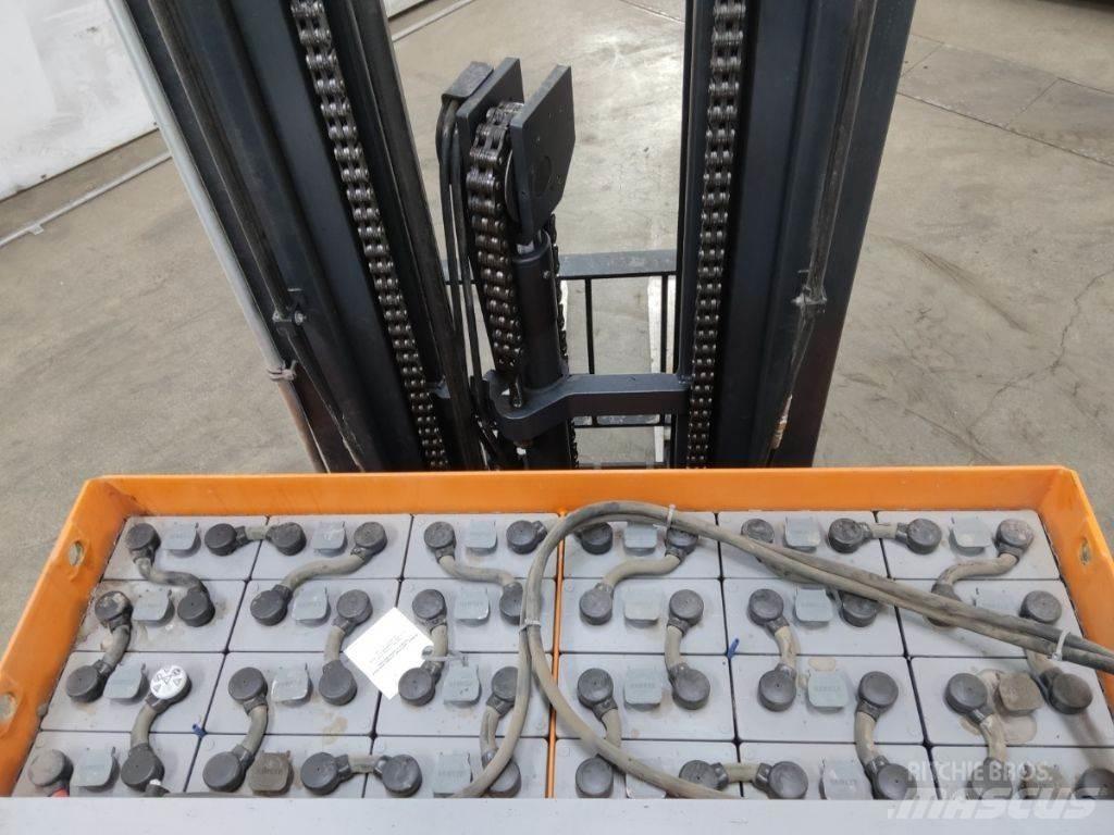 Still FM-X17 Reachtruck voor hoog niveau