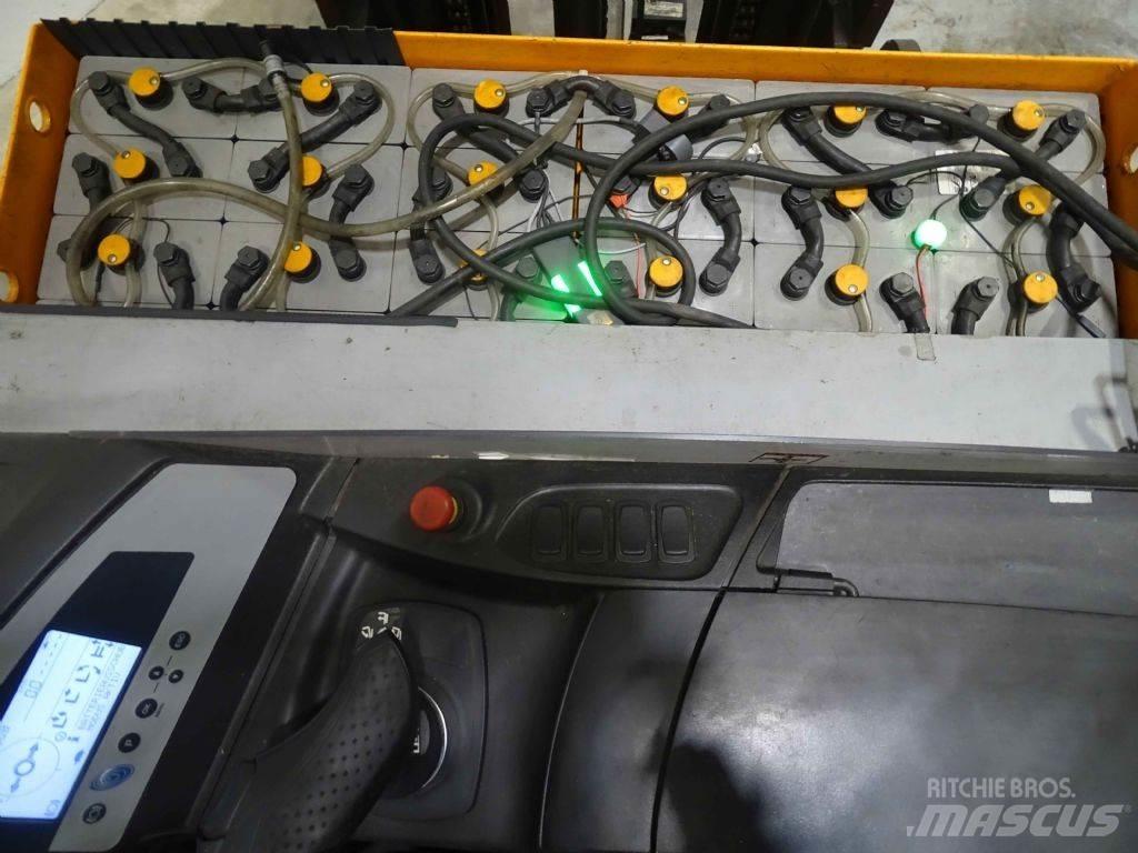 Still FM-X17 Reachtruck voor hoog niveau