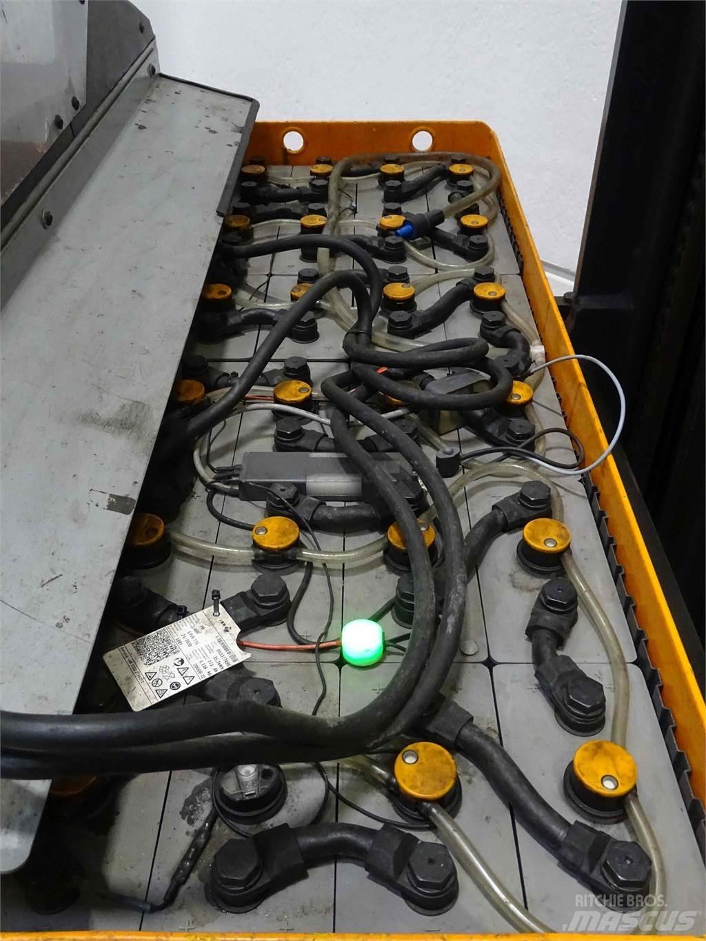Still FM-X17 Reachtruck voor hoog niveau