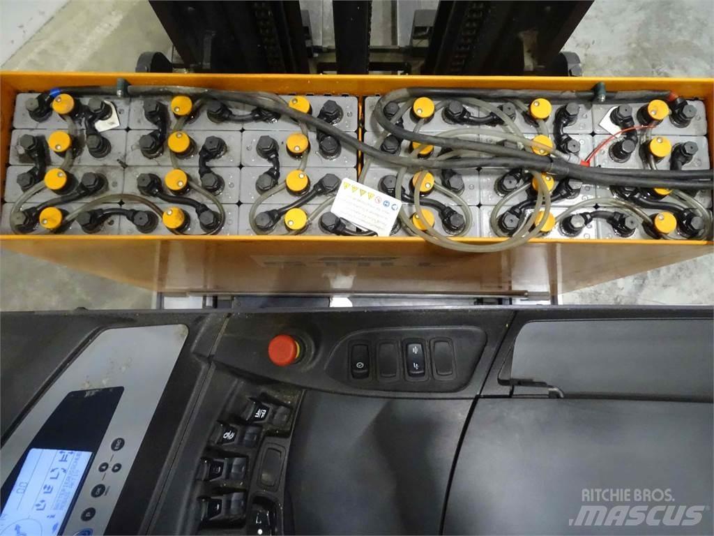 Still FM-X17 Reachtruck voor hoog niveau