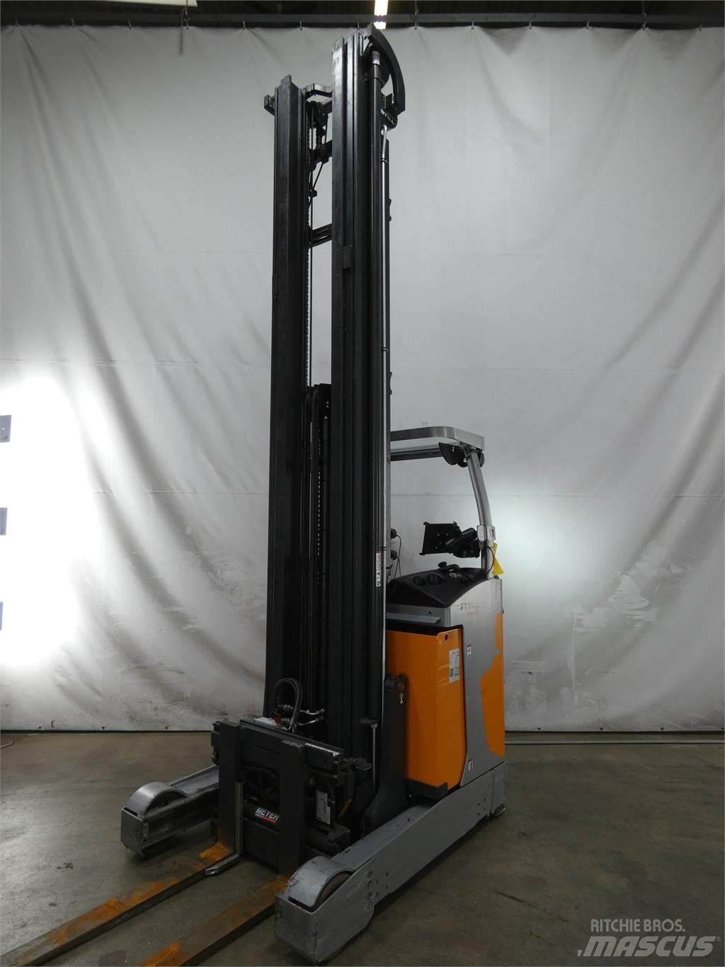 Still FM-X17 Reachtruck voor hoog niveau