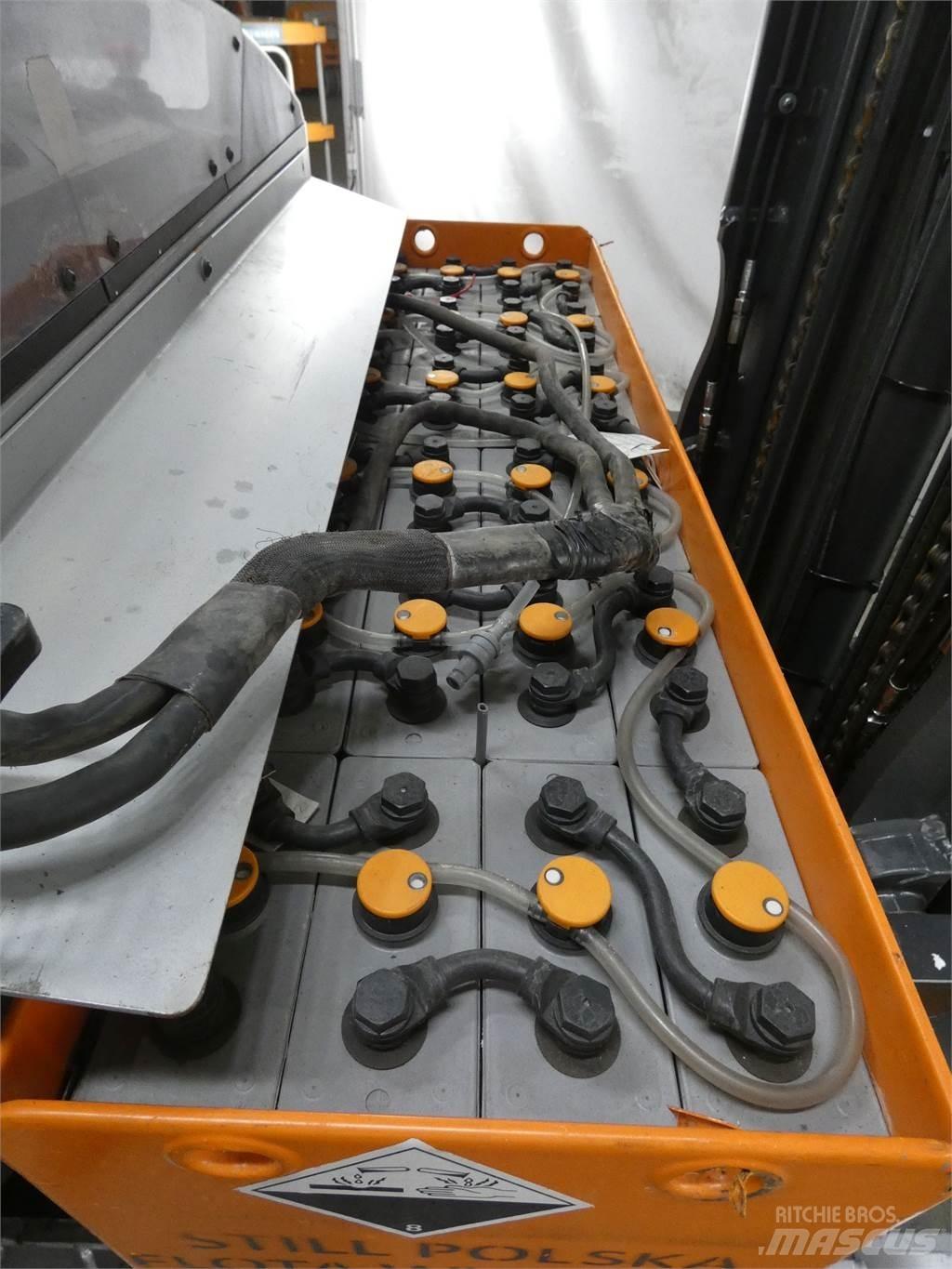 Still FM-X17 Reachtruck voor hoog niveau