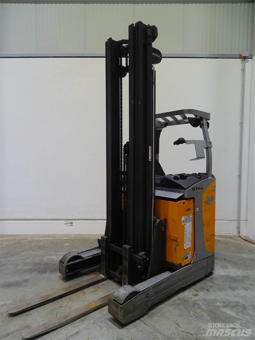 Still FM-X17 Reachtruck voor hoog niveau