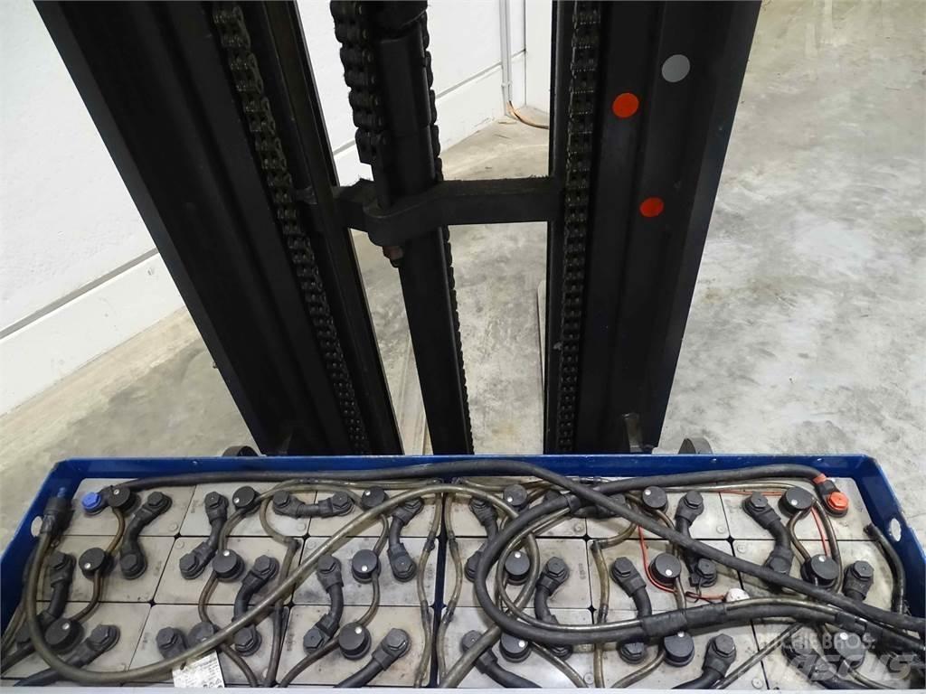 Still FM-X17 Reachtruck voor hoog niveau