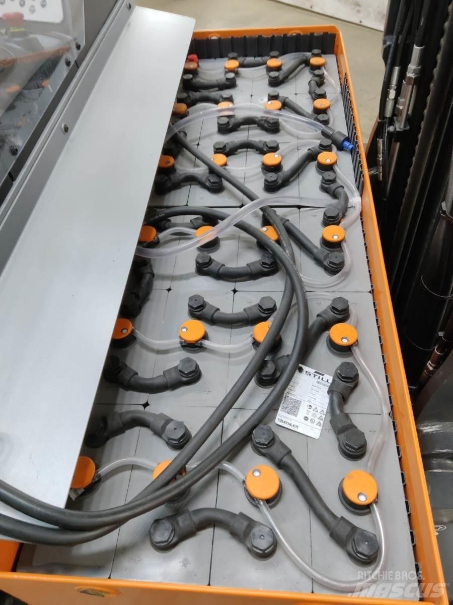 Still FM-X17 Reachtruck voor hoog niveau