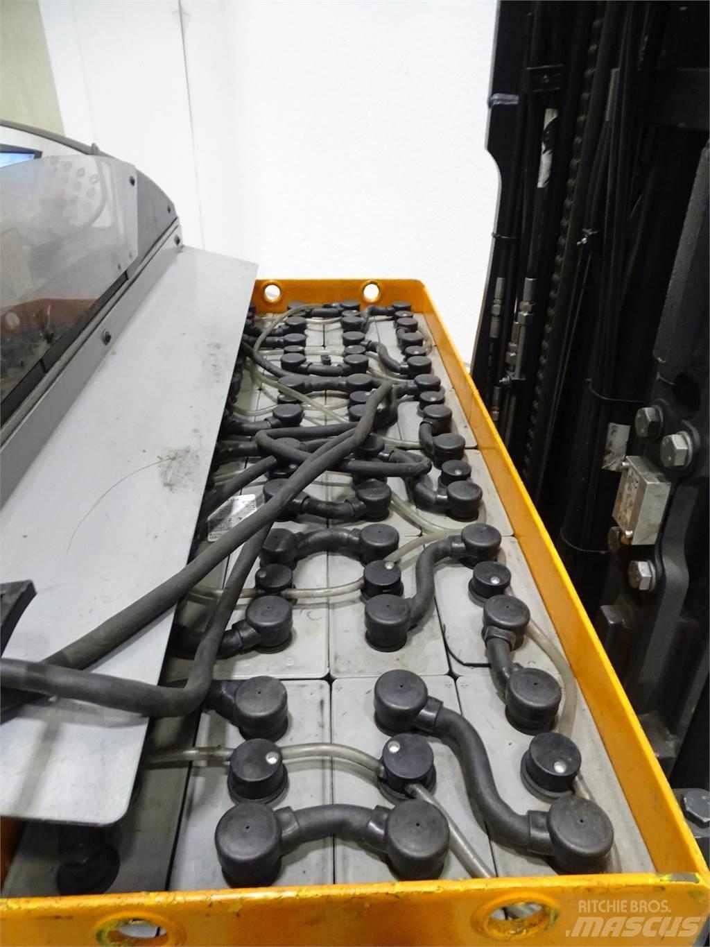 Still FM-X17 Reachtruck voor hoog niveau