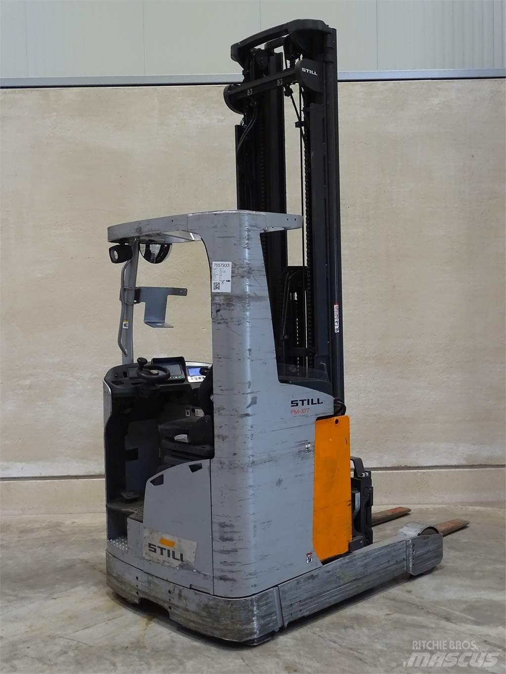 Still FM-X17 Reachtruck voor hoog niveau