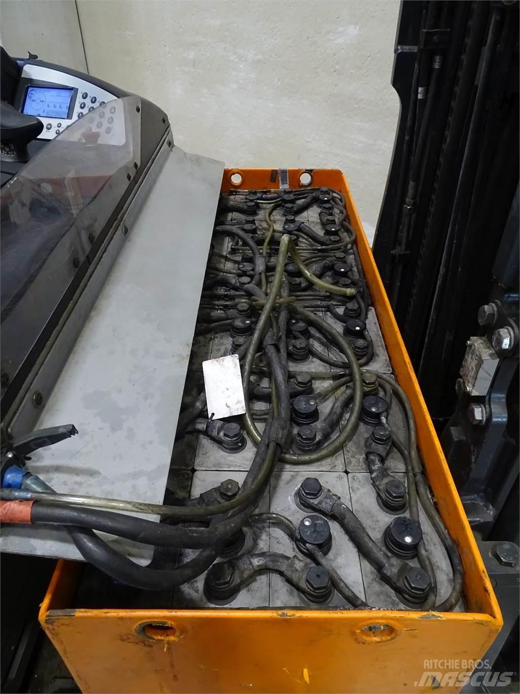 Still FM-X17 Reachtruck voor hoog niveau