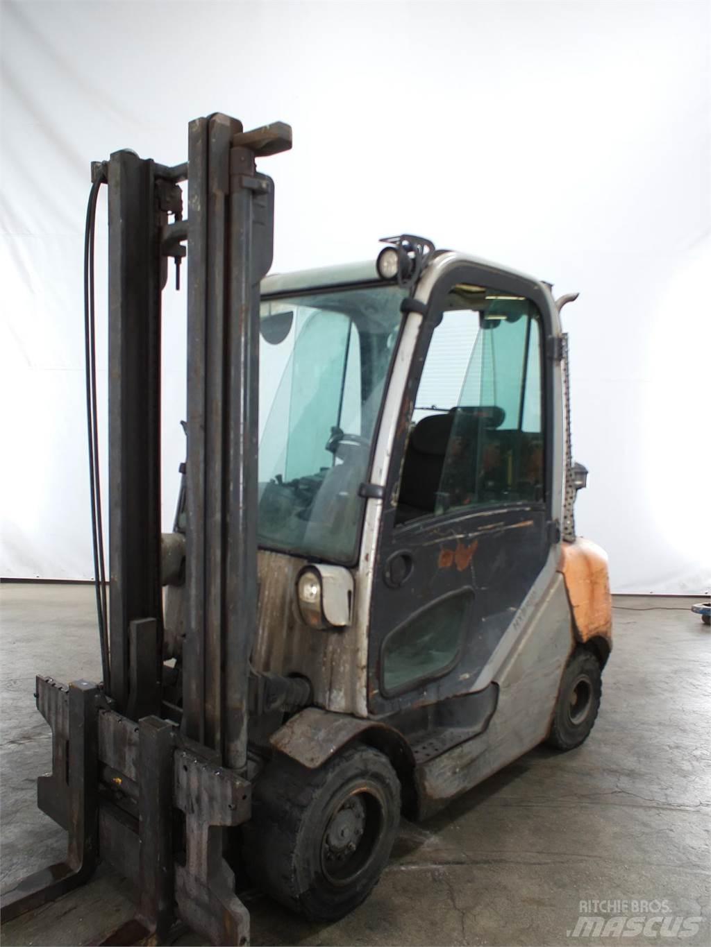 Still RX70-35 Diesel heftrucks
