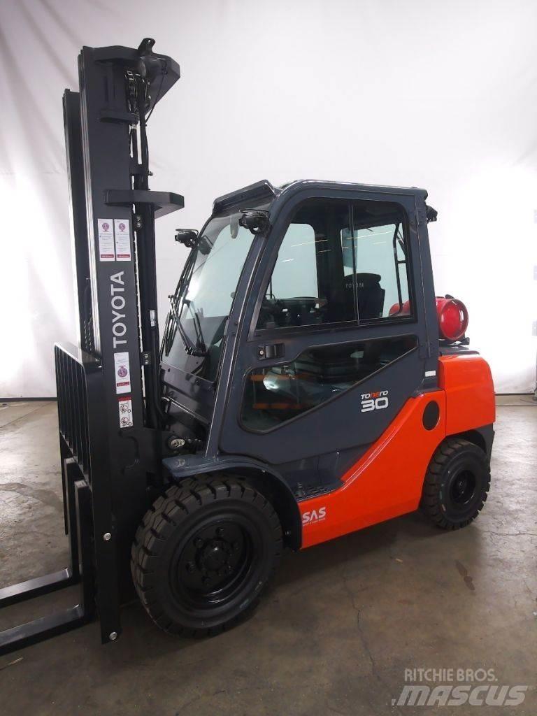 Toyota 02-8FGF30 LPG heftrucks