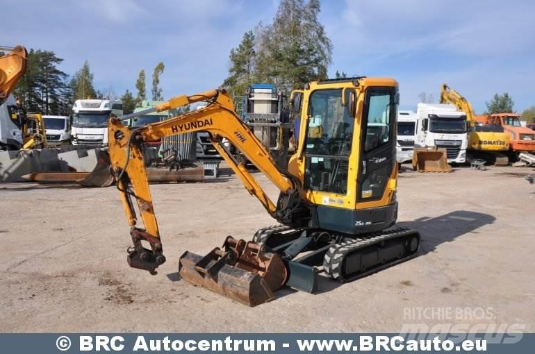 Hyundai R25Z-9AK Minigraafmachines < 7t