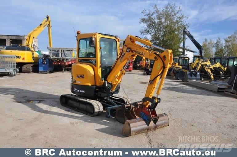 Hyundai R25Z-9AK Minigraafmachines < 7t
