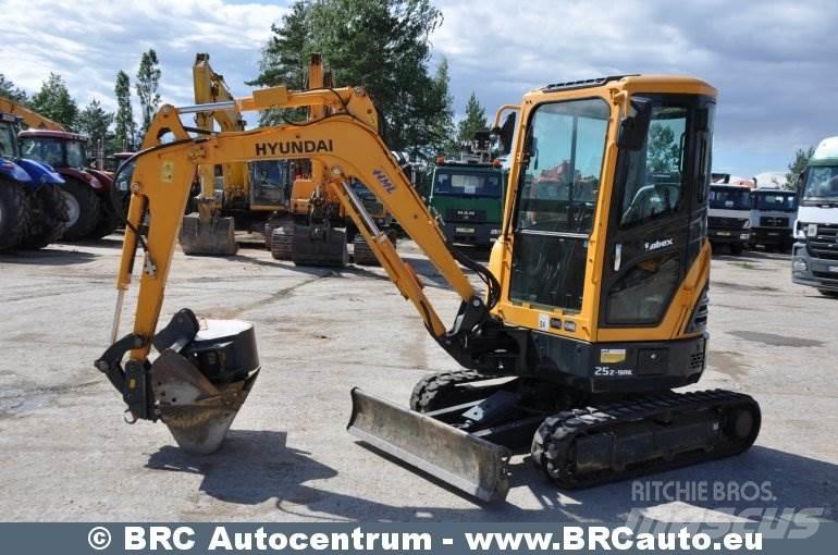 Hyundai R25Z-9AK Minigraafmachines < 7t