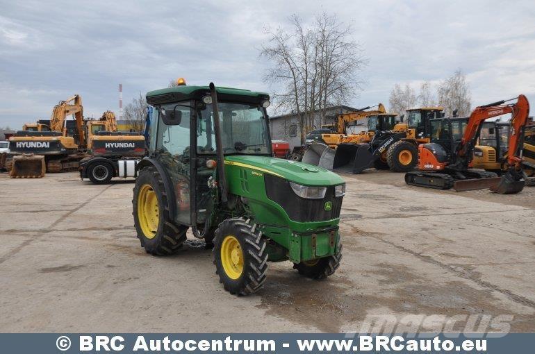 John Deere 5085 Tractoren