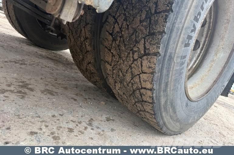 Renault Premium Trekkers