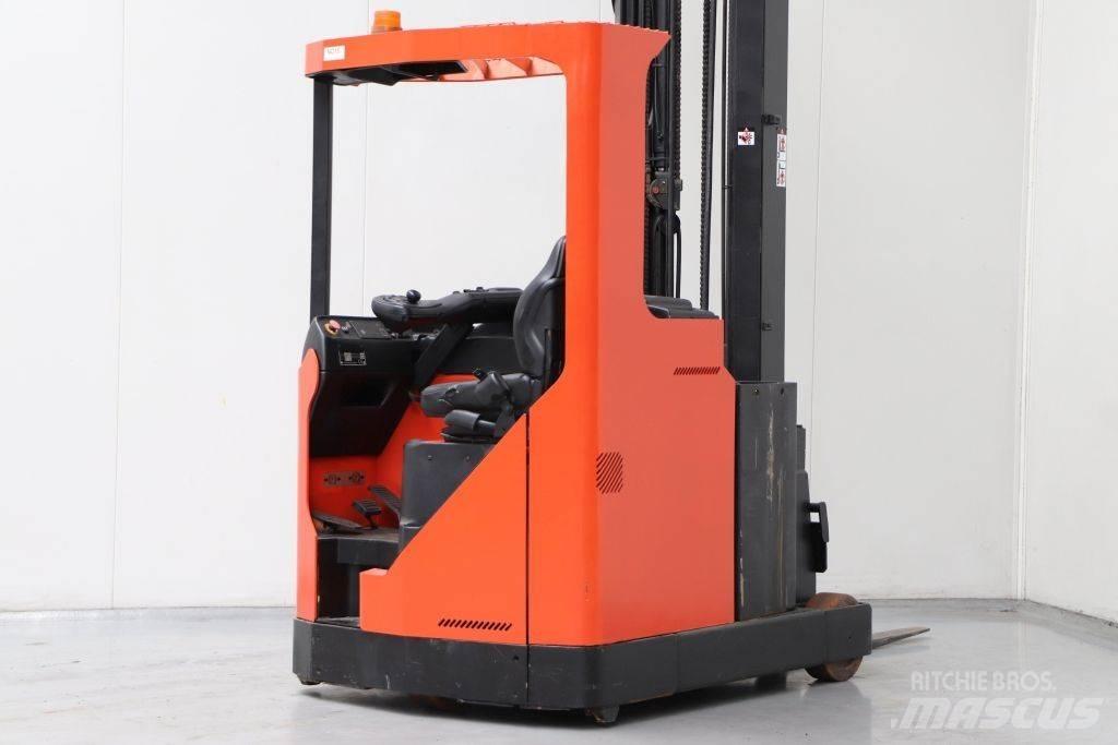 BT RR B3 Reachtruck voor hoog niveau